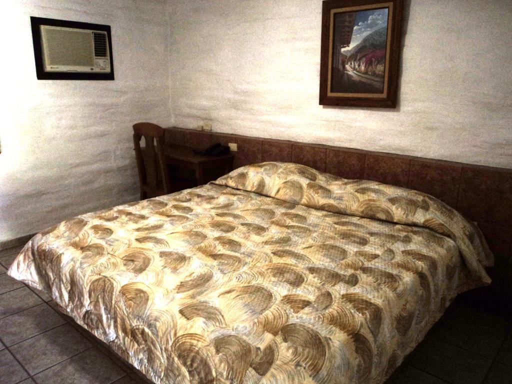 Hotel El Rancho Navojoa Szoba fotó