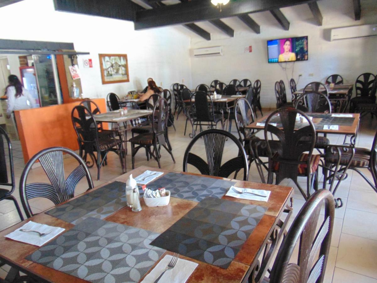 Hotel El Rancho Navojoa Kültér fotó