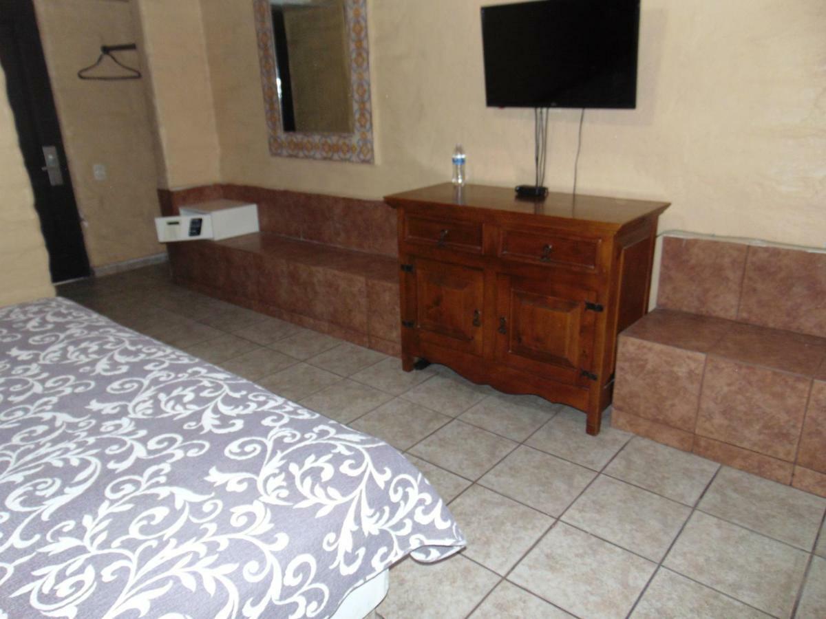 Hotel El Rancho Navojoa Kültér fotó